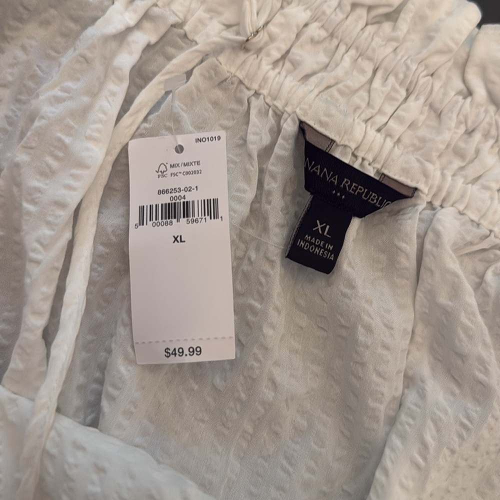 NWT Banana Republic Camisole - Picture 4 of 7